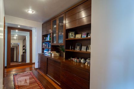 Apartamento à venda com 572m², 4 quartos e 3 vagasCorredor dos Quartos 