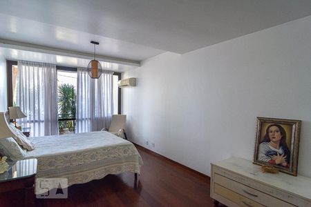 Apartamento à venda com 572m², 4 quartos e 3 vagasSuite Master