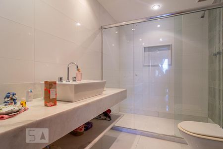 Apartamento à venda com 572m², 4 quartos e 3 vagasBanheiro Social