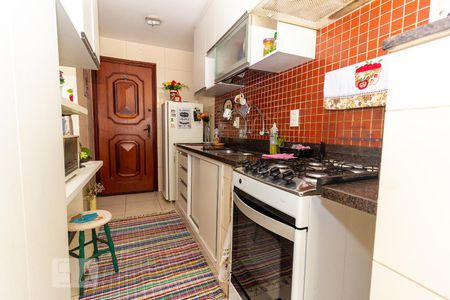 Apartamento para alugar com 65m², 2 quartos e 1 vaga Apartamento para alugar com 65m², 2 quartos e 1 vagaCozinha