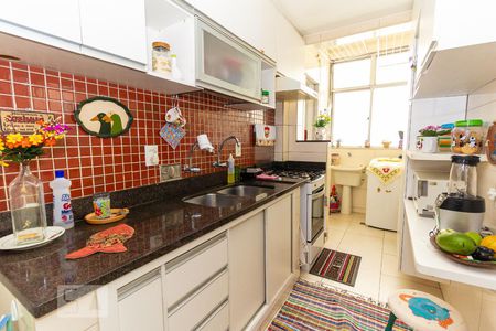 Apartamento para alugar com 65m², 2 quartos e 1 vaga Apartamento para alugar com 65m², 2 quartos e 1 vagaCozinha