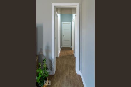 Corredor de apartamento à venda com 3 quartos, 82m² em Penha, Rio de Janeiro