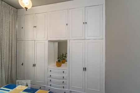 Apartamento à venda com 82m², 3 quartos e sem vagaQuarto 3 - Armários