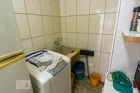 Casa à venda com 350m², 3 quartos e 4 vagas Casa à venda com 350m², 3 quartos e 4 vagasÁrea de Serviço