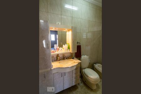 Casa à venda com 350m², 3 quartos e 4 vagas Casa à venda com 350m², 3 quartos e 4 vagasBanheiro da Suíte 2