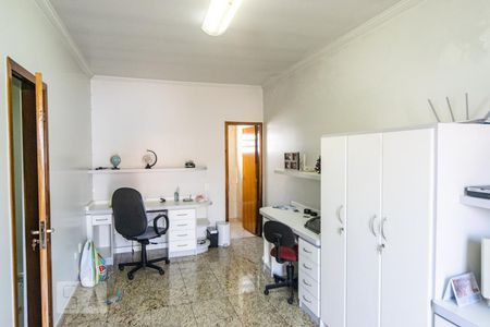 Casa à venda com 350m², 3 quartos e 4 vagas Casa à venda com 350m², 3 quartos e 4 vagasSalão