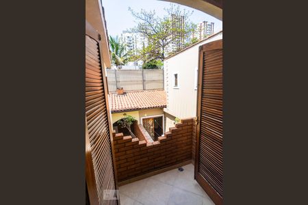 Casa à venda com 120m², 2 quartos e 1 vaga Casa à venda com 120m², 2 quartos e 1 vagaVaranda