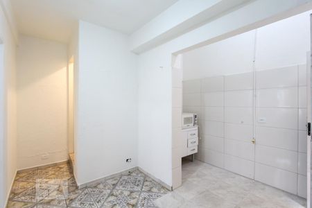 Sala de casa para alugar com 2 quartos, 50m² em Jardim Monte Kemel, São Paulo
