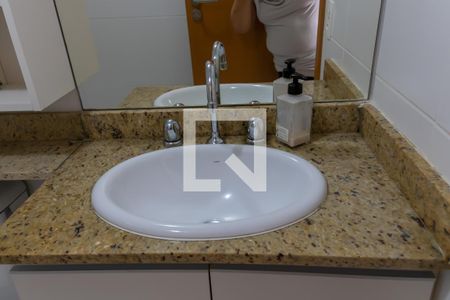 Apartamento para alugar com 70m², 2 quartos e 1 vagaBanheiro da Suíte