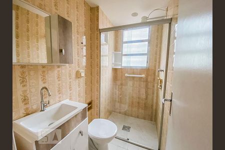 Banheiro de apartamento para alugar com 1 quarto, 47m² em Centro Histórico, Porto Alegre