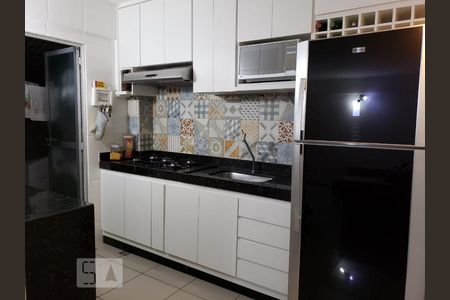 Cozinha de apartamento à venda com 2 quartos, 49m² em Pampulha, Belo Horizonte