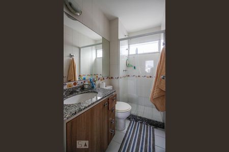 Apartamento à venda com 194m², 3 quartos e 3 vagasBanheiro da Suíte 2
