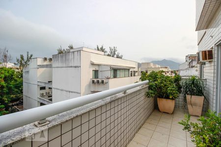 Apartamento à venda com 194m², 3 quartos e 3 vagasVaranda da Suíte 1