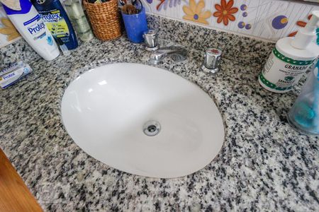 Apartamento à venda com 194m², 3 quartos e 3 vagasDetalhe Banheiro da Suíte 2