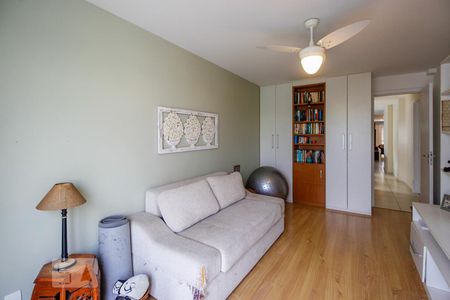Apartamento à venda com 194m², 3 quartos e 3 vagasQuarto