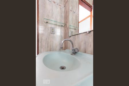 Banheiro Social - piso inferior de casa para alugar com 2 quartos, 60m² em Americanópolis, São Paulo