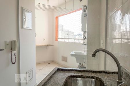 Cozinha de apartamento para alugar com 2 quartos, 50m² em Vila Bela Vista (zona Norte), São Paulo