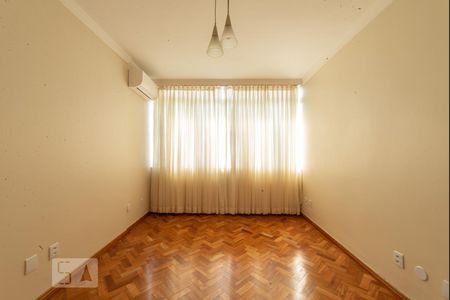 Apartamento para alugar com 67m², 2 quartos e sem vagaSala