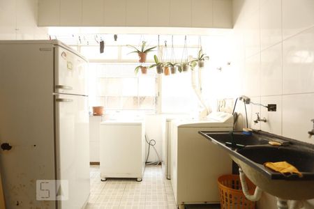 Apartamento à venda com 347m², 4 quartos e 2 vagasArea de Serviços