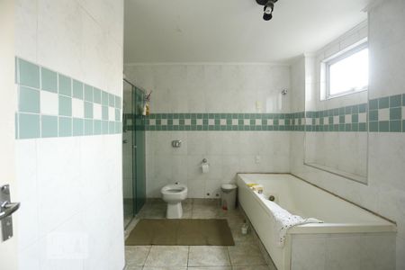 Banheiro da Suíte de apartamento à venda com 4 quartos, 347m² em Bela Vista, São Paulo