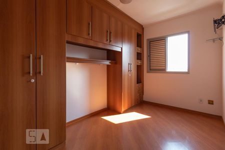 Quarto 2 de apartamento para alugar com 2 quartos, 54m² em Centro, Osasco