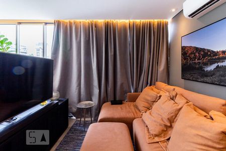 Apartamento à venda com 75m², 1 quarto e 1 vagaSala