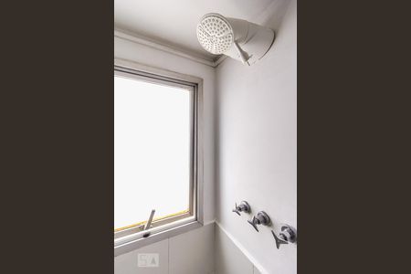 Banheiro de apartamento para alugar com 1 quarto, 50m² em Brooklin Paulista, São Paulo