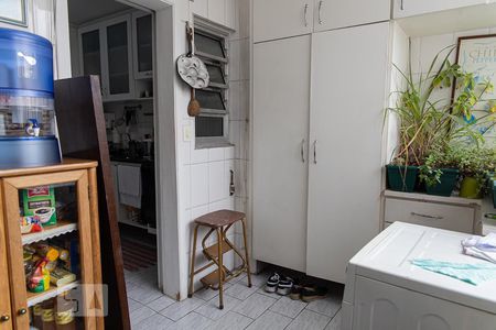 Apartamento à venda com 130m², 3 quartos e 1 vagaÁrea de Serviço