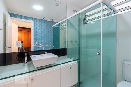 Apartamento à venda com 110m², 2 quartos e 1 vagaBanheiro Suite