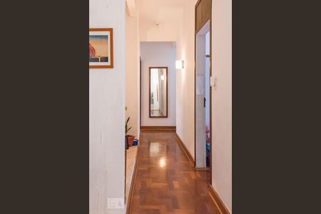 Corredor de apartamento para alugar com 3 quartos, 220m² em Bela Vista, São Paulo