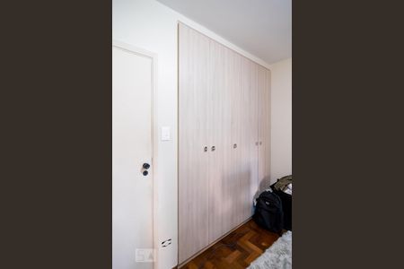Apartamento à venda com 180m², 4 quartos e 1 vagaQuarto 1