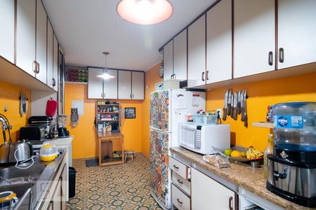 Apartamento à venda com 180m², 4 quartos e 1 vagaCozinha