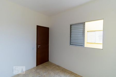 Quarto 1 de casa de condomínio à venda com 2 quartos, 75m² em Vila Carmosina, São Paulo