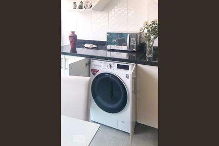 Apartamento à venda com 37m², 1 quarto e 1 vaga Apartamento à venda com 37m², 1 quarto e 1 vagaStudio