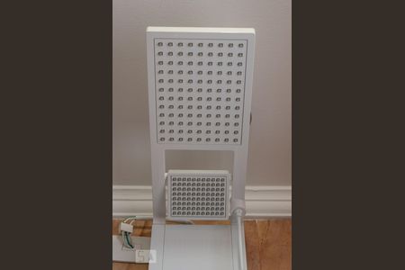 Apartamento à venda com 136m², 3 quartos e 3 vagasBanheiro da Suíte Chuveiro