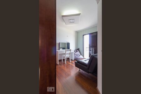 Apartamento à venda com 136m², 3 quartos e 3 vagasQuarto 2