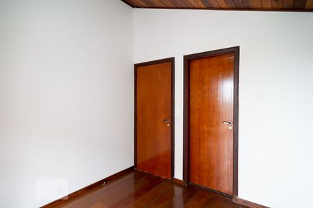 Casa para alugar com 286m², 3 quartos e 4 vagasSuíte 1