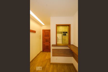 Hall de Entrada de apartamento para alugar com 1 quarto, 48m² em Copacabana, Rio de Janeiro