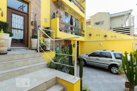 Casa para alugar com 199m², 3 quartos e 1 vaga Casa para alugar com 199m², 3 quartos e 1 vagaGaragem