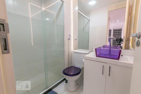 Banheiro de apartamento para alugar com 2 quartos, 50m² em Jardim Iris, São Paulo