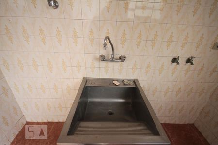 Casa à venda com 135m², 3 quartos e 1 vagaÁrea de serviço