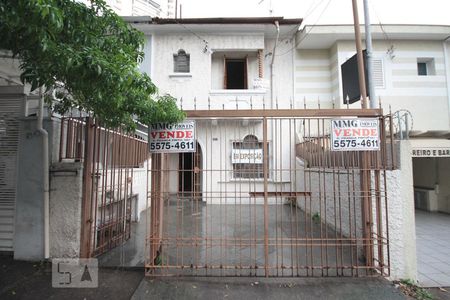 Casa à venda com 135m², 3 quartos e 1 vagaFachada