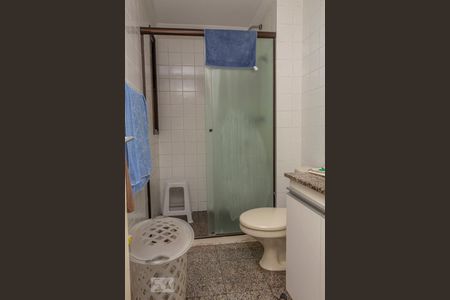 Apartamento à venda com 140m², 4 quartos e 3 vagasBanheiro 1