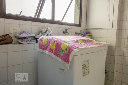 Apartamento à venda com 140m², 4 quartos e 3 vagasLavanderia