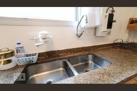 Cozinha de apartamento à venda com 3 quartos, 100m² em Alto da Lapa, São Paulo