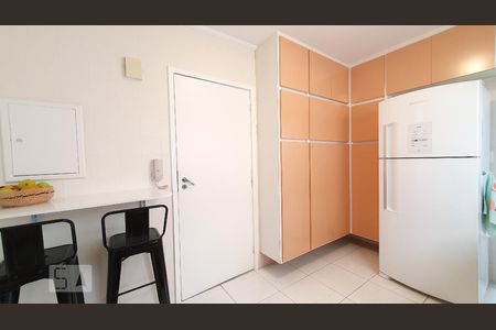 Cozinha de apartamento à venda com 3 quartos, 100m² em Alto da Lapa, São Paulo