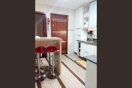 Apartamento à venda com 90m², 3 quartos e 2 vagasCozinha