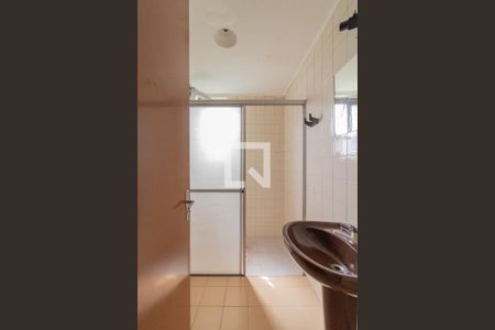 Banheiro de apartamento à venda com 1 quarto, 55m² em Partenon, Porto Alegre