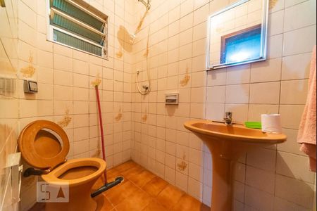 Casa à venda com 242m², 3 quartos e sem vagaBanheiro da Edícula 