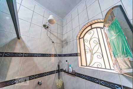 Casa à venda com 242m², 3 quartos e sem vagaChuveiro 